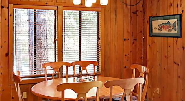 4BR 3BA Tahoe Donner House by RedAwning, Забронировать Отель Отели Траков 3 звезды, 3*