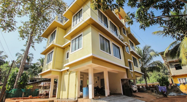 OYO 15927 Home Spacious Studio Reis Margo Fort, Забронировать Апартаменты/квартира Альто-де-Порворим Северный Гоа