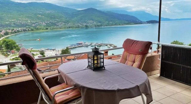 Апартаменты с балконом и с красивым видом из окна Lakeview Apartments Ohrid