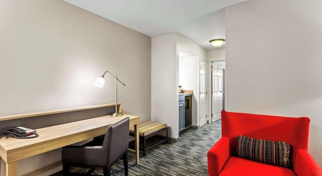 Люкс c 1 комнатой Country Inn & Suites by Radisson, Portage, IN