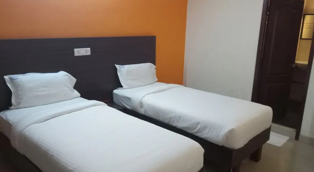 OYO 10356 Hotel Nachiappa Adyar Inn