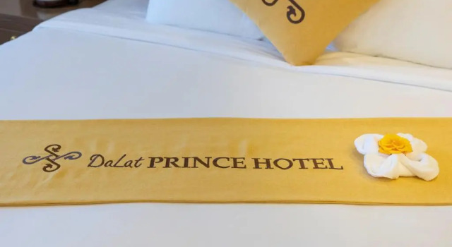 Трёхместный номер Deluxe Dalat Prince Hotel