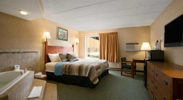 Studio Suite Days Inn by Wyndham Pierre