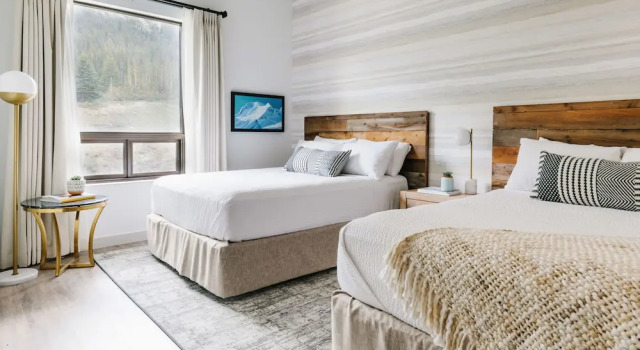 Четырёхместный номер Superior с видом на горы Glacier View Lodge