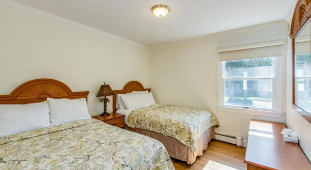 Люкс с 2 комнатами Colonial Shores Resort