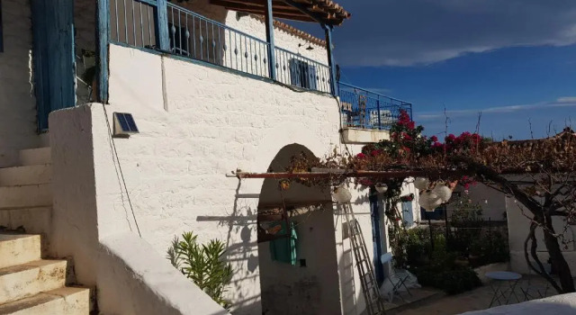 Коттедж Lovely traditionnal house with sea view