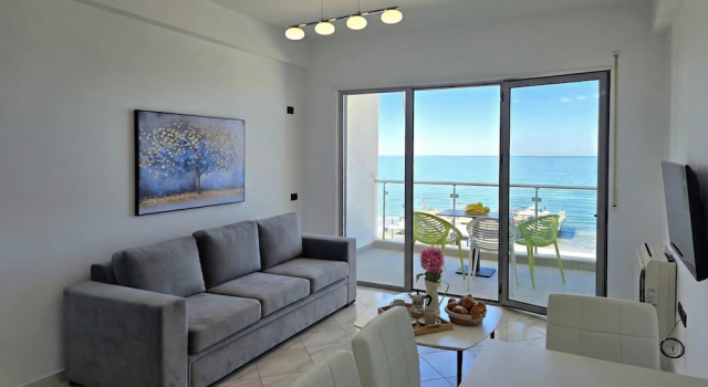 Brisa Del Mar Beachfront Apartment 115