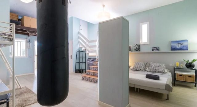 Апартаменты Chic loft mar y montaña