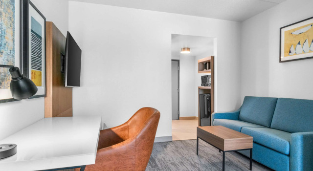 Двухместный люкс Comfort Inn & Suites York North