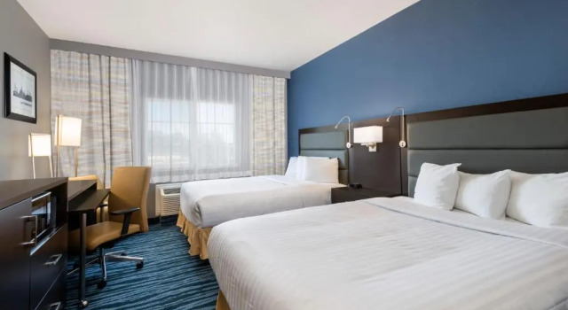 Четырёхместный номер Business Hotel 1550