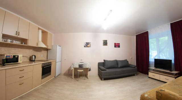 Домашняя на Заводской 1