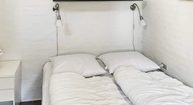 6 Person Holiday Home in Allinge, Rezervasyon Otel Allinge otoparklı oteller, Hammershus Besøgscenter yakınında, Otopark
