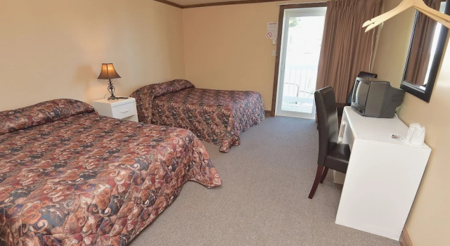 Четырёхместный номер Standard Motels Chalets Flots-Bleus