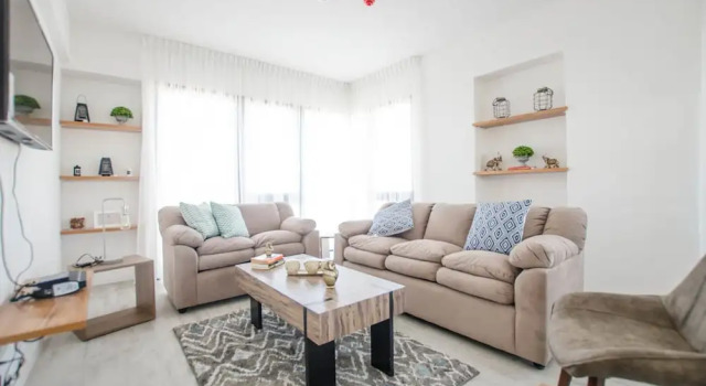 Апартаменты с балконом Bright Stylish in Barrio Jara