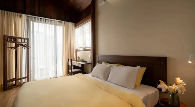 Номер Deluxe HÔM Stay - Phố đi bộ