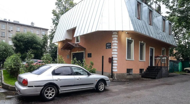 Apart-hotel Olimp, Забронировать Отель Отели Санкт-Петербурга с парковкой, рядом с Музей современного искусства Эрарта, Парковка