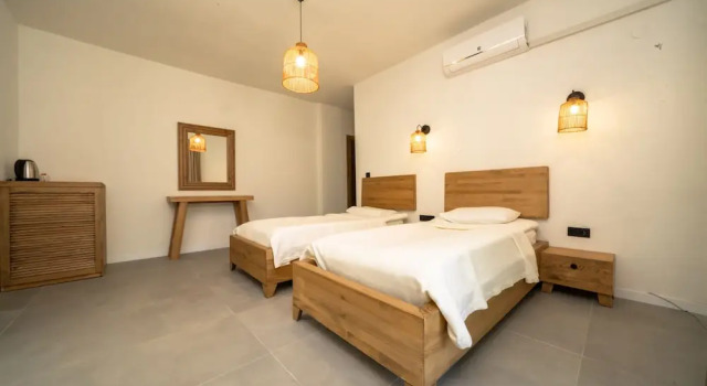 Четырёхместный номер Standard с балконом Zümrüt Çıralı Boutique Hotel