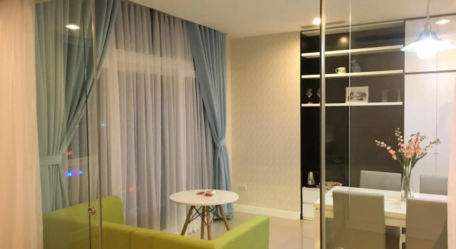 Tracy's ROMANTIC 1BR BEN THANH TOWER DISTRIC1, Забронировать Отель Отели Хошимина с бассейном, рядом с Торговый центр Tax, Бассейн