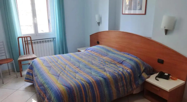 Трёхместный номер Standard Hotel2000