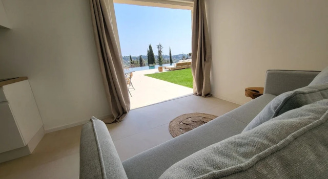Люкс Superior Ideal BnB, Luxury Apartments