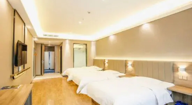 Люкс Standard 7 Days Inn (Chengdu East Railway Station Metro Station)