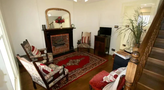 Annies Garden Cottage, Buchen Sie Ferienhaus South Hobart Tasmanien