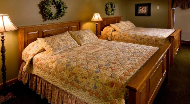 Четырёхместный номер Standard Carlisle Inn