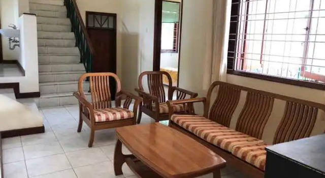 Villa Kedaton Dago Resort 83, Rezervovat Lázně / Resort Cimenyan West Java