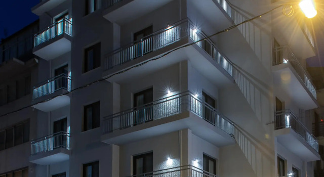 Spot Apart