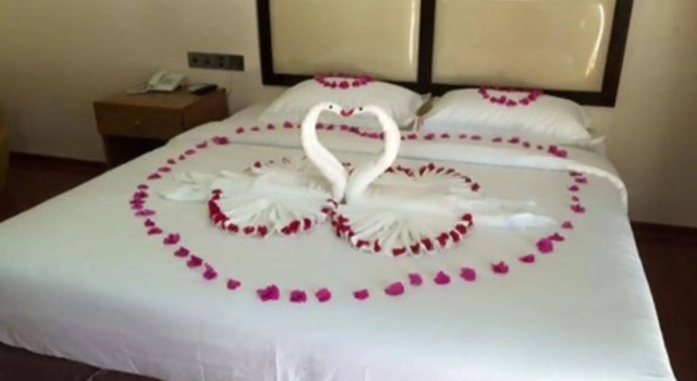 Hotel Yadanar Oo, Rezervați Hotel Mandalay Myanmar, aproape de Shwenandaw Monastery