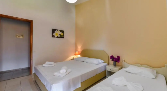 Семейный номер Standard Ionis Hotel
