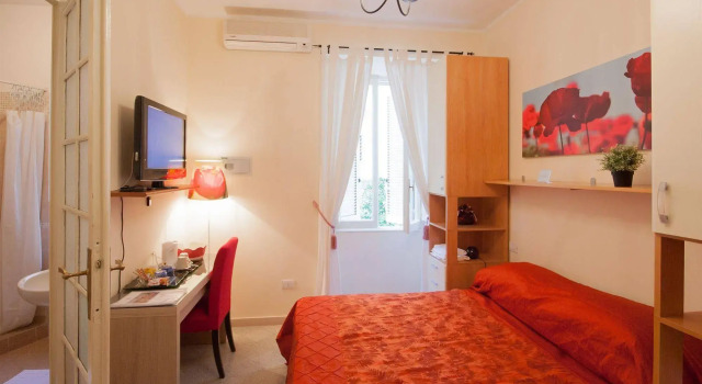 B&B Calamatta, Забронировать Гостевой дом Отели Рима с завтраком, рядом с Театр Арджентина, Завтраки