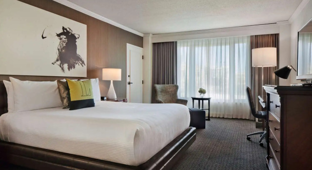 Номер Superior The Logan Philadelphia, Curio Collection by Hilton