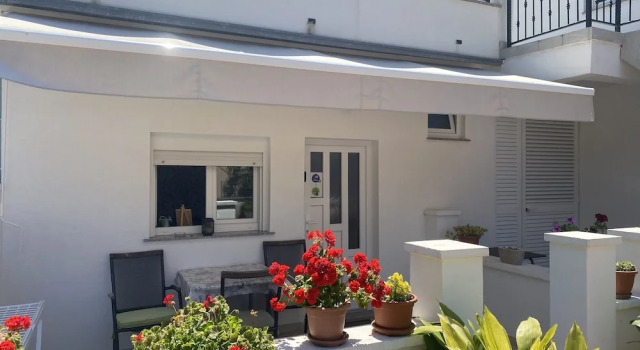 Angelas Apartments