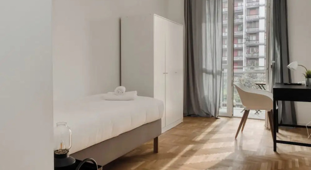 Beautiful apt with 2 balconies, Забронировать Апартаменты/квартира Апартаменты Милана, рядом с Сондрио, Апартаменты/квартира