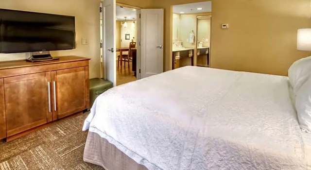 Люкс c 1 комнатой Hampton Inn and Suites Asheville Airport