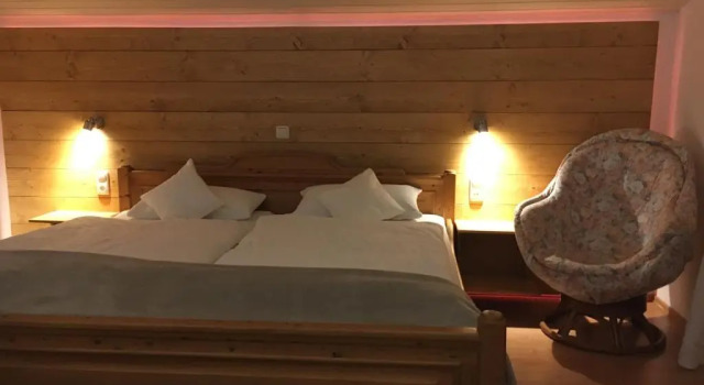 Ferienwohnung am Römerweg Wald, Varaa Hotelli Hotellit Chiemgau pysäköinnillä, Pysäköinti