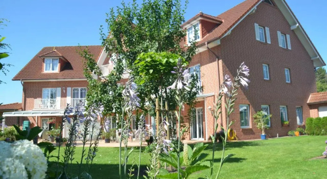 Hotel Flora, Забронировать Отель Херцлаке Oldenburger Muensterland