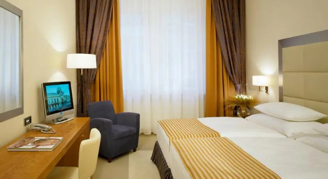 Номер Standard Design Merrion Hotel