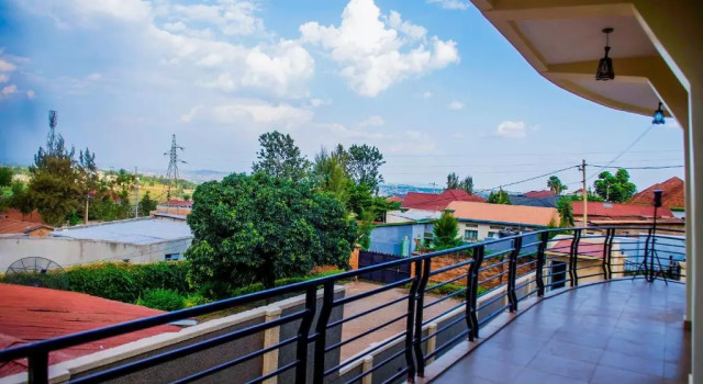 Апартаменты Apartment with Fantastic View of Kigali - Bedroom #1