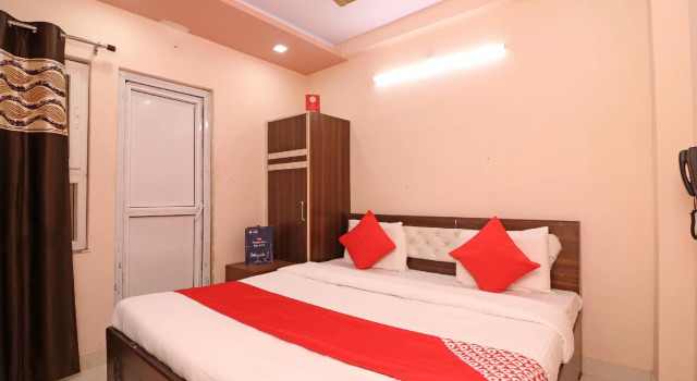 OYO 24067 Hotel Royal Paradise, Забронировать Отель Отели штата Раджастхана с завтраком, Завтраки