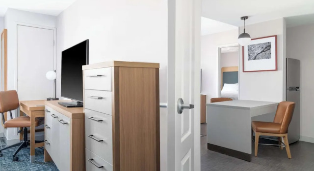 Люкс с 2 комнатами Homewood Suites by Hilton Detroit-Troy
