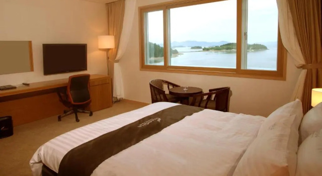 Двухместный номер Deluxe с видом на море Yeosu Narsha Hotel