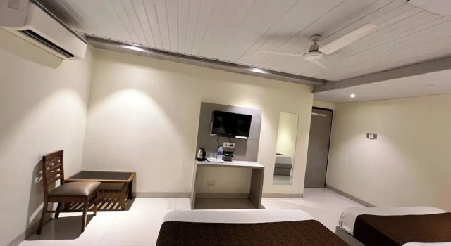 Четырёхместный семейный номер Standard New Hotel Prince Palace
