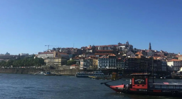 Апартаменты PortoVivo Quental Apartamento