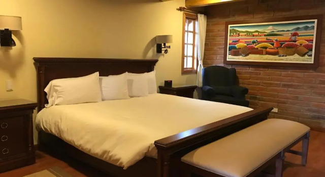 Puerto Lago Country Inn&Resort, Book Ferieresort Otavalo Imbabura