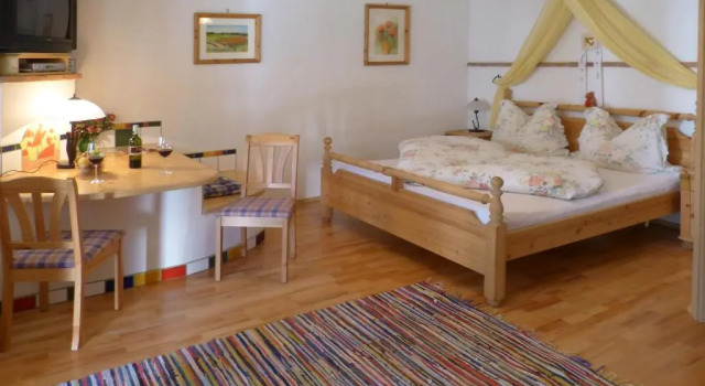 Двухместный номер Standard с балконом Weingut Bohrn Himmelbett