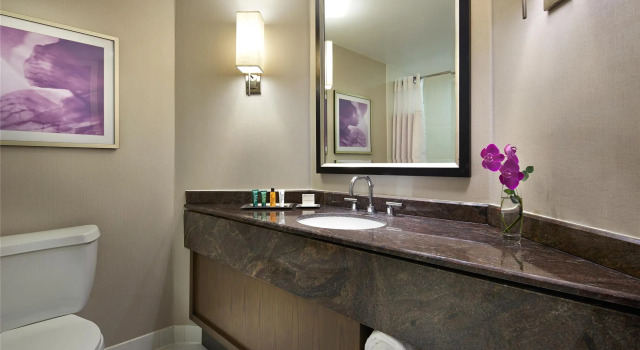 Номер Standard Hilton Long Beach Hotel