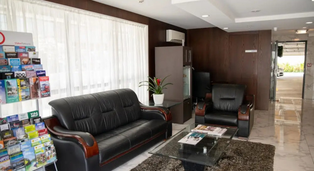 Quality Suites Alexander Inn
