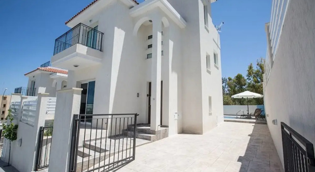 Cyprus Villa Green Bay 20 Gold, Boek Villa Hotels in Protaras met parkeren, in de buurt van Neolithic Settlement, Parkeren